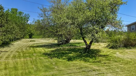 30 Lewis Road Hermon ME 04401