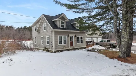 30 Lewis Road Hermon ME 04401