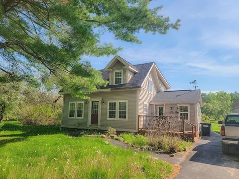 30 Lewis Road Hermon ME 04401