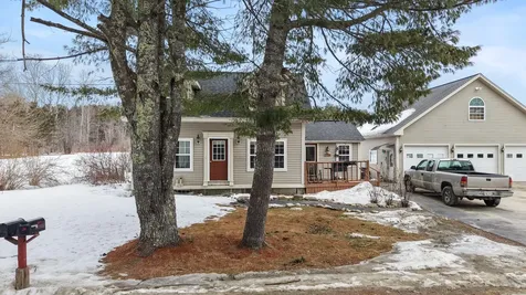 30 Lewis Road Hermon ME 04401