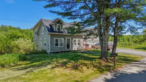 30 Lewis Road Hermon ME 04401