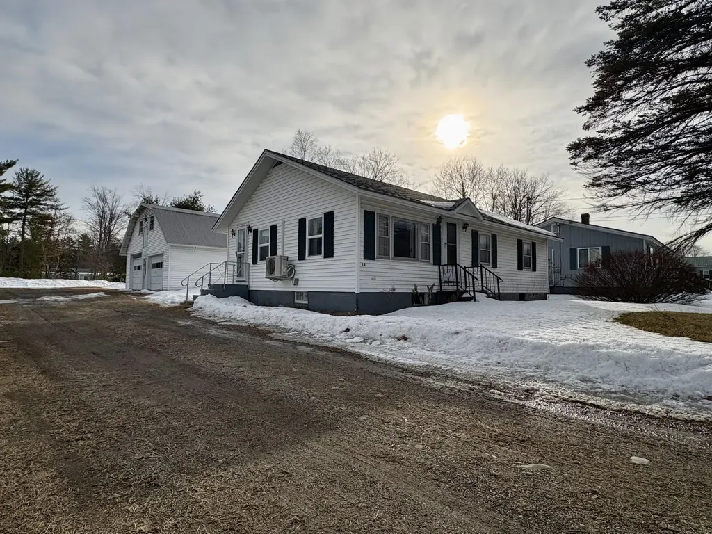 16 Lagrange Road Howland ME 04448