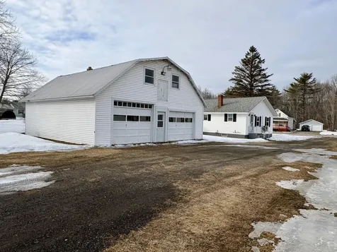 16 Lagrange Road Howland ME 04448