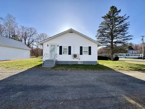 16 Lagrange Road Howland ME 04448