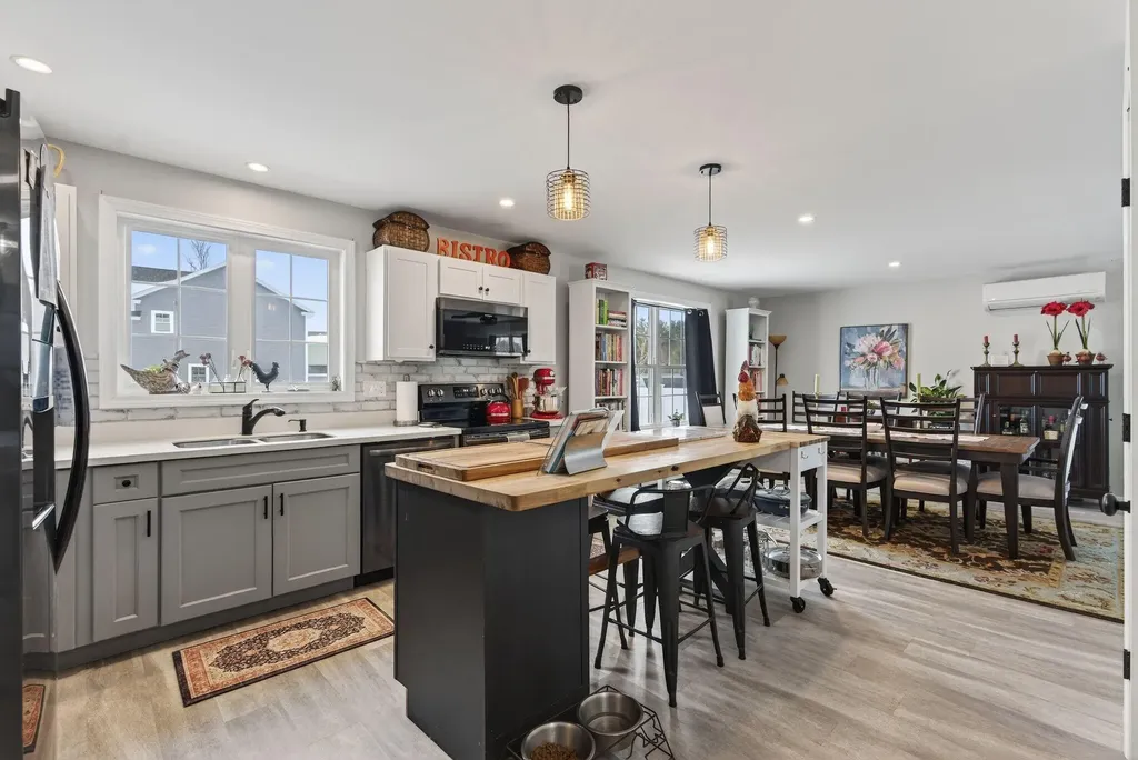 4 Geranium Drive Gorham ME 04038