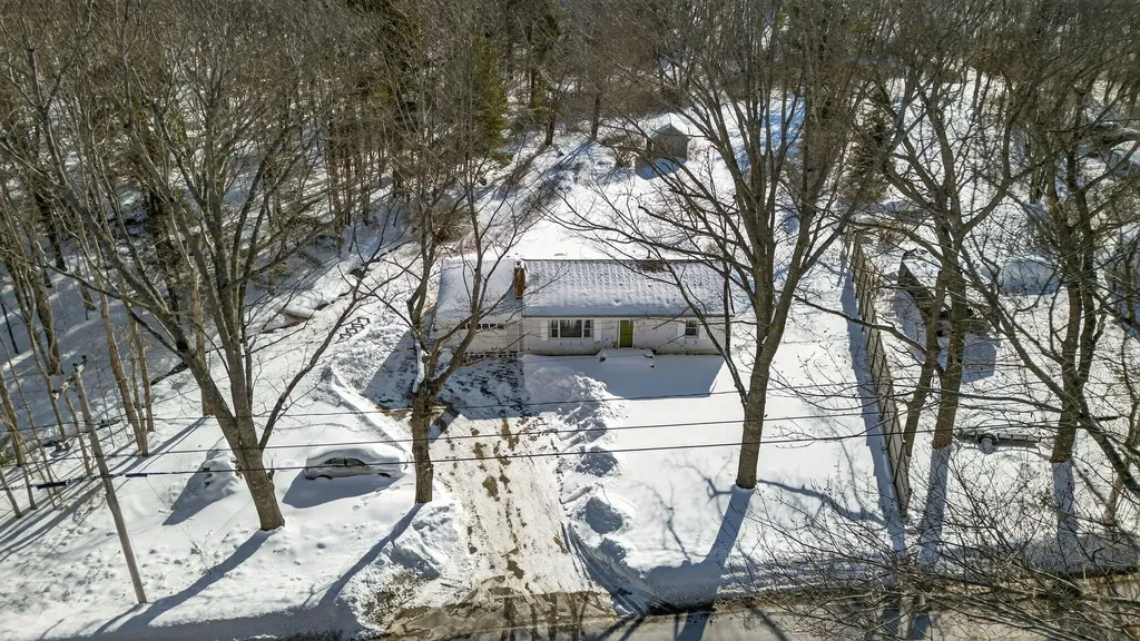 127 Wildes District Road Kennebunkport ME 04046