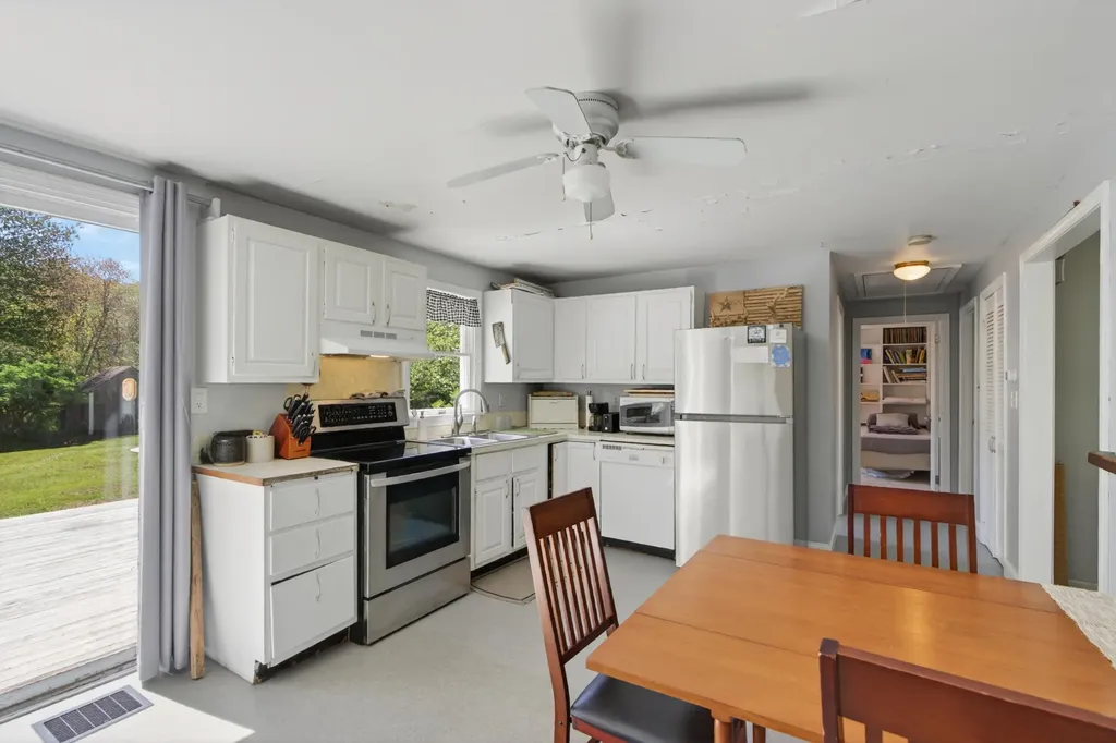 127 Wildes District Road Kennebunkport ME 04046