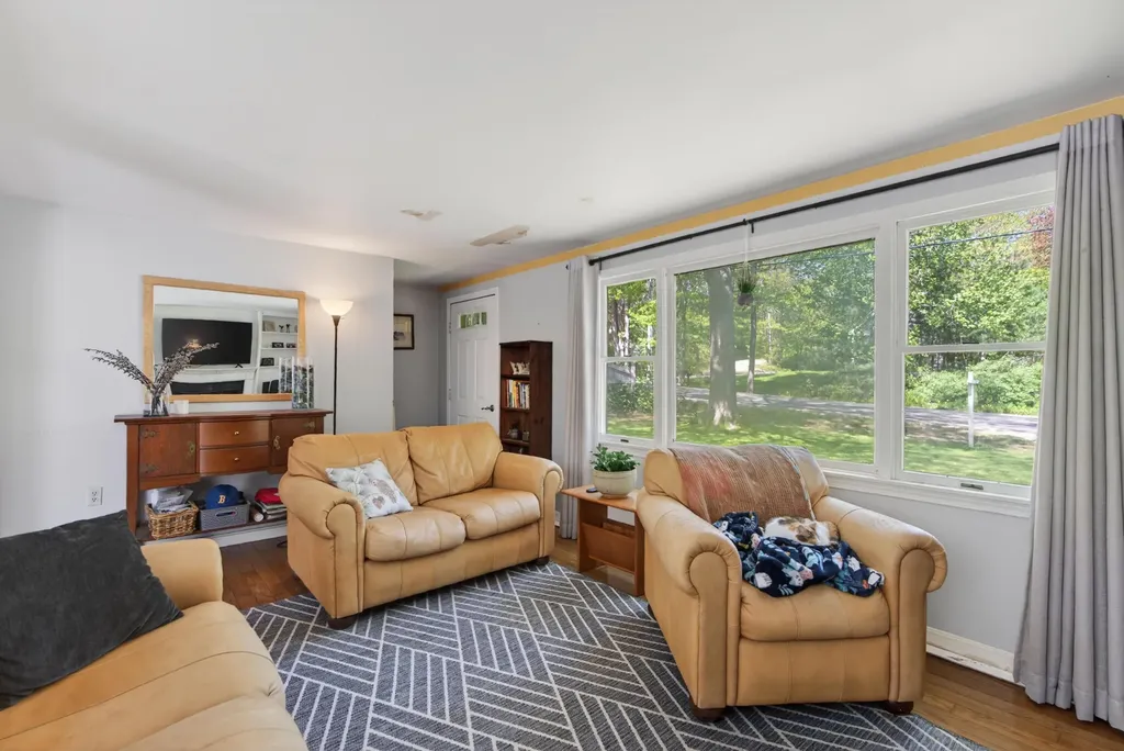 127 Wildes District Road Kennebunkport ME 04046