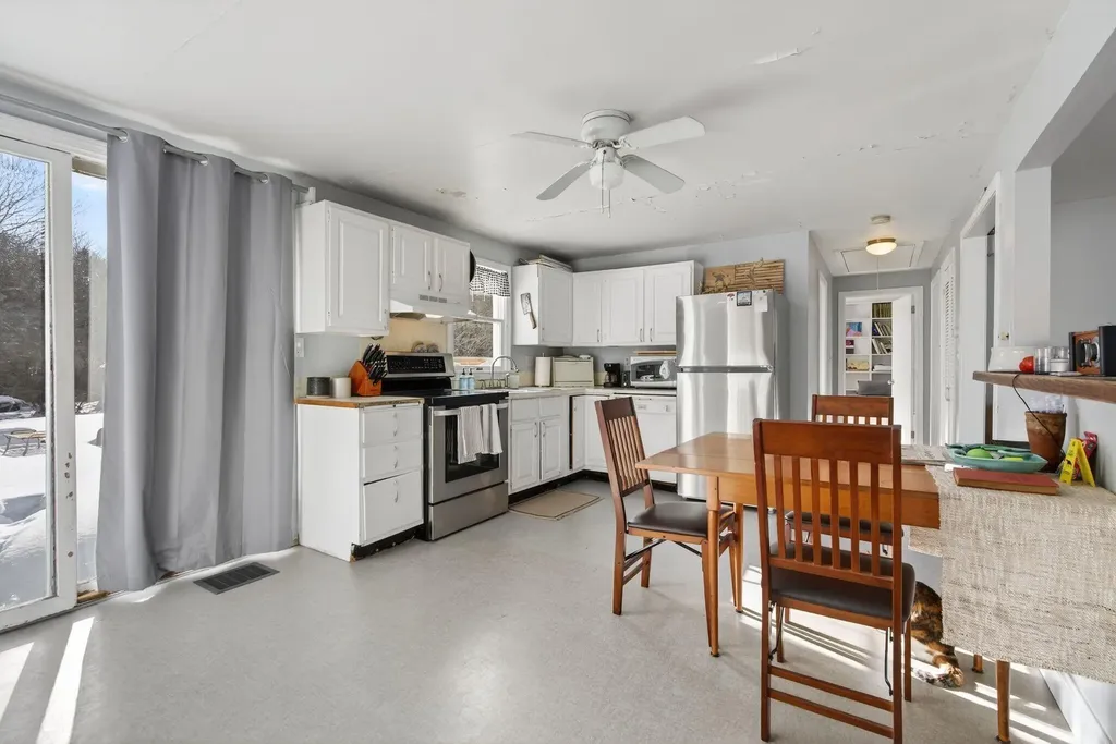 127 Wildes District Road Kennebunkport ME 04046