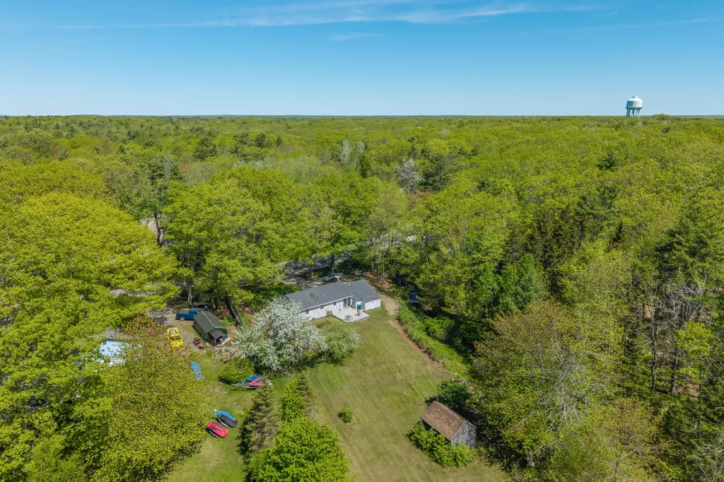 127 Wildes District Road Kennebunkport ME 04046