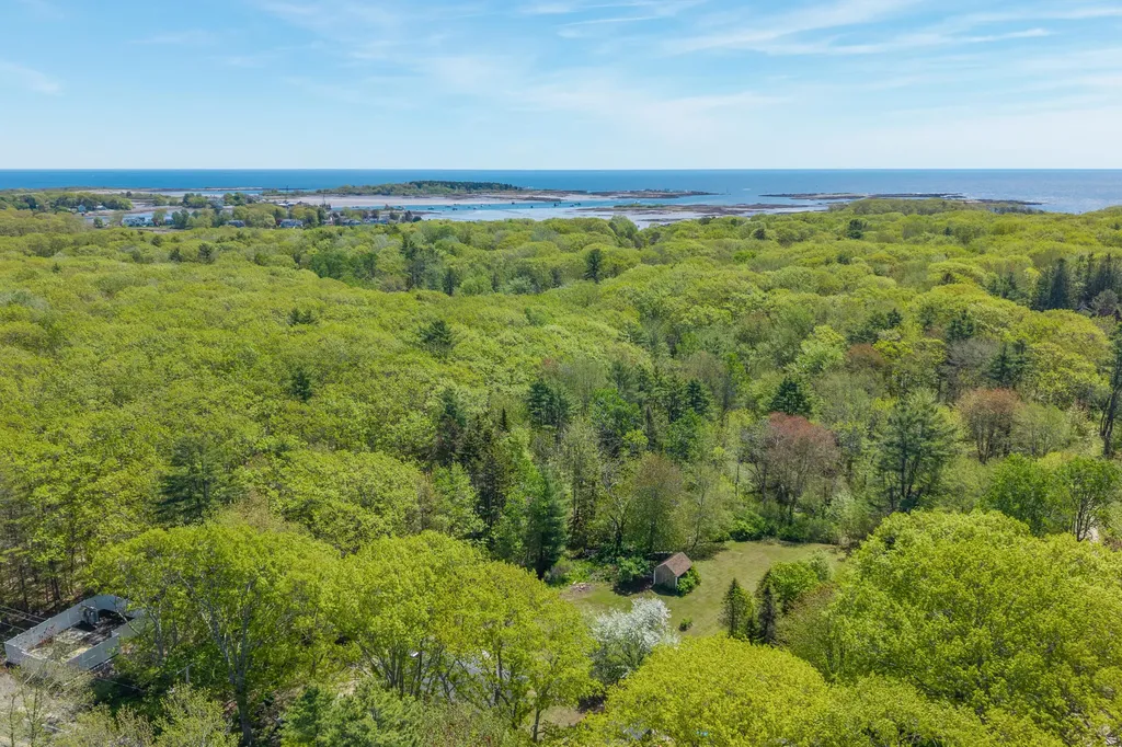 127 Wildes District Road Kennebunkport ME 04046