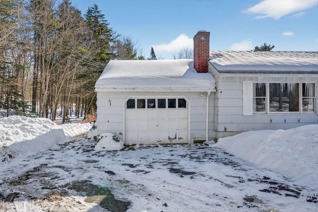 127 Wildes District Road Kennebunkport ME 04046