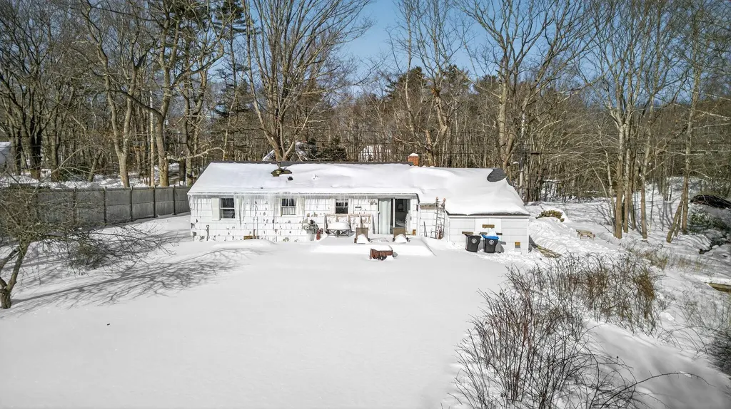 127 Wildes District Road Kennebunkport ME 04046