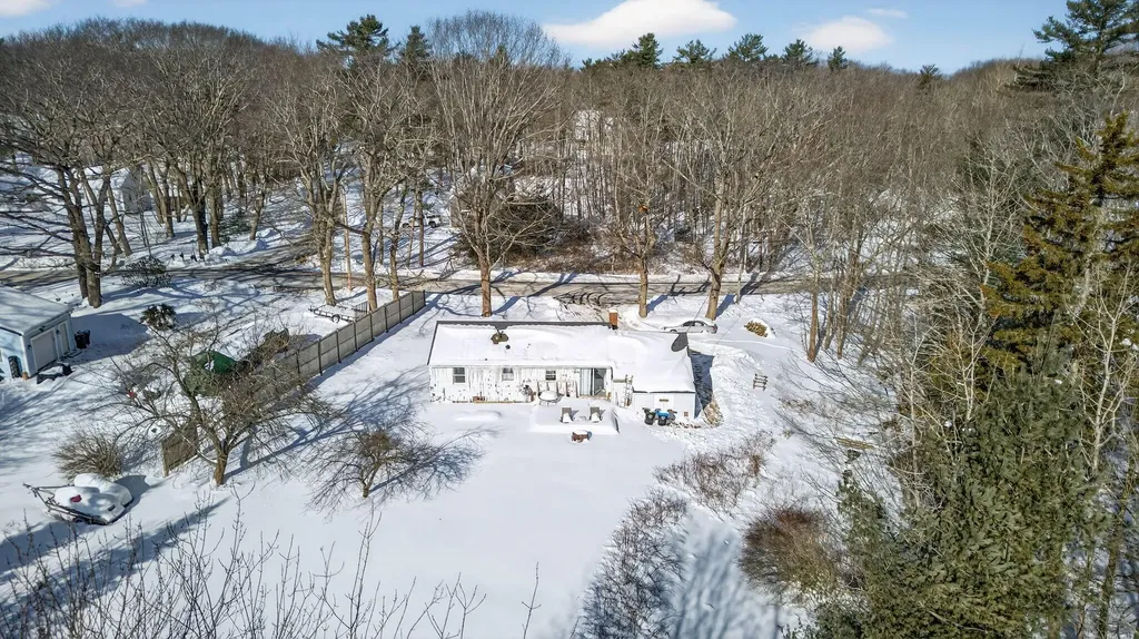 127 Wildes District Road Kennebunkport ME 04046
