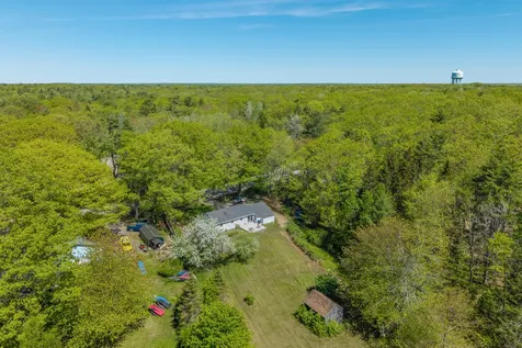 127 Wildes District Road Kennebunkport ME 04046
