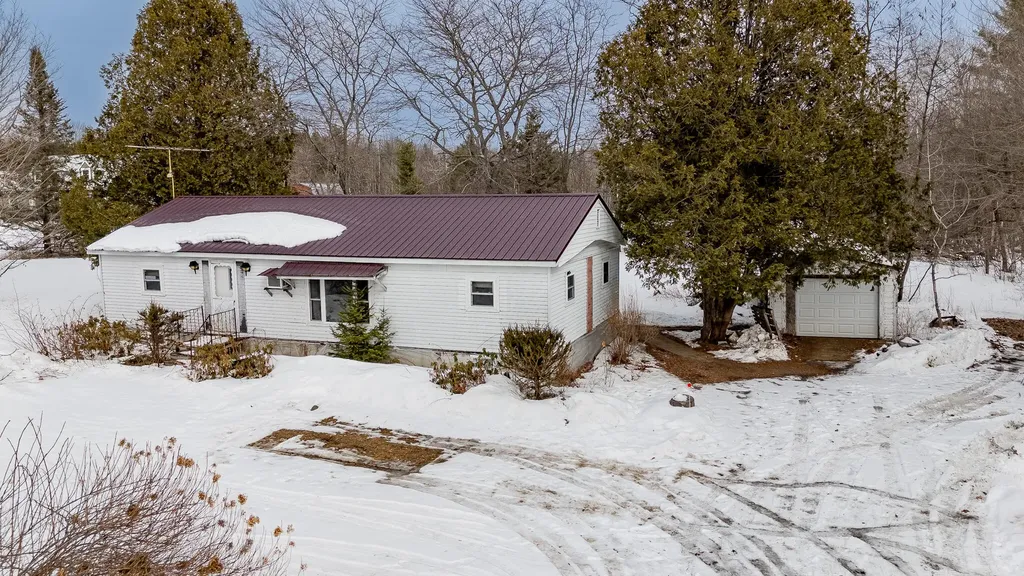 583 Higgins Road Pittsfield ME 04967