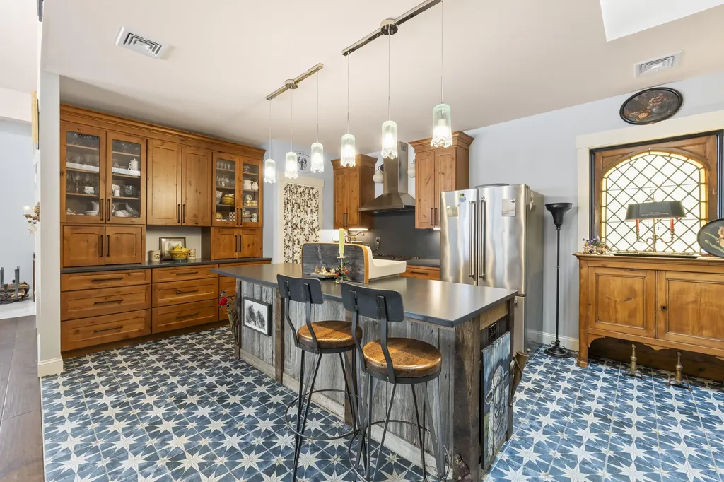 10 Blueberry Lane Kittery ME 03904