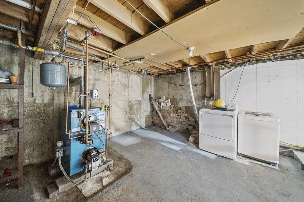 43 Westwood Avenue Millinocket ME 04462
