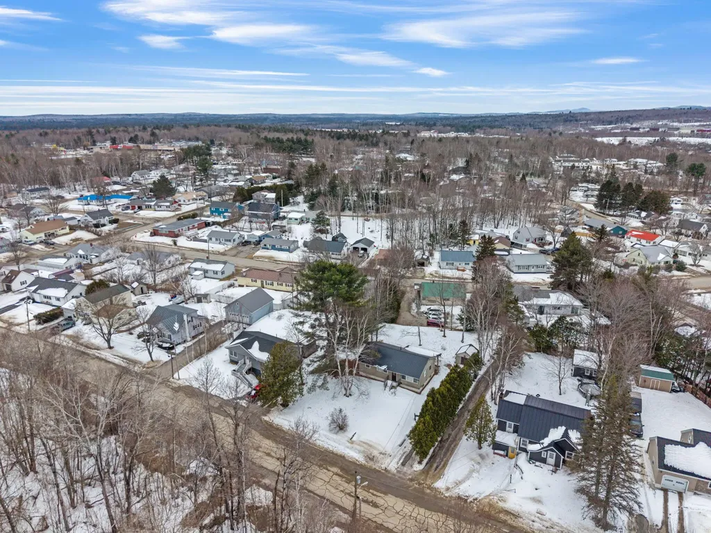 43 Westwood Avenue Millinocket ME 04462