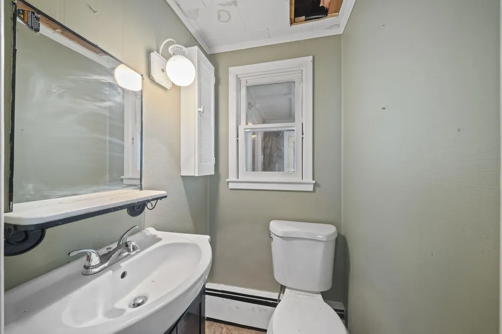 43 Westwood Avenue Millinocket ME 04462