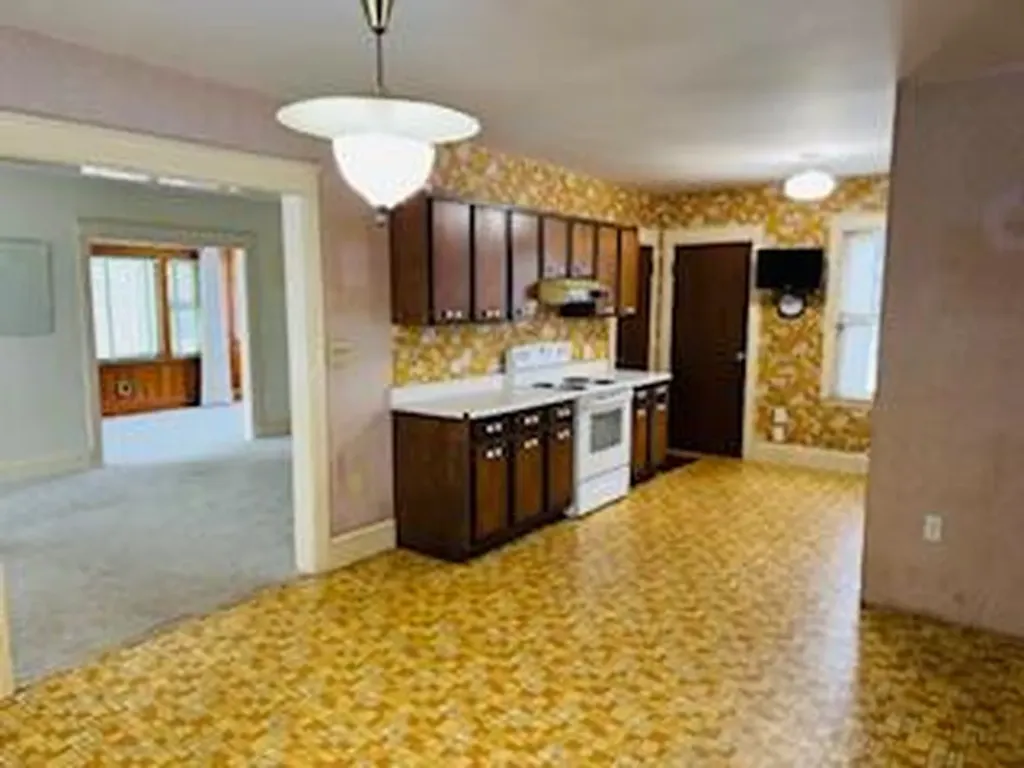 15 Rudman Road Portland ME 04102