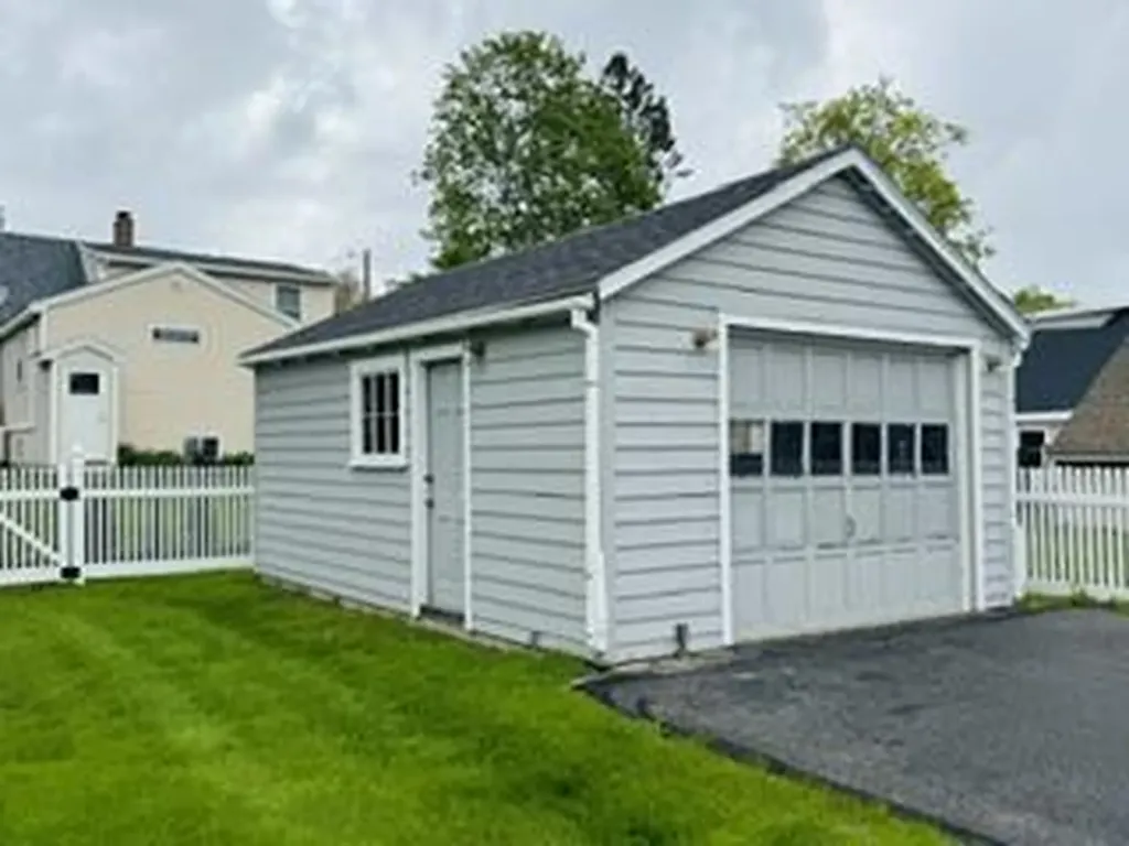15 Rudman Road Portland ME 04102