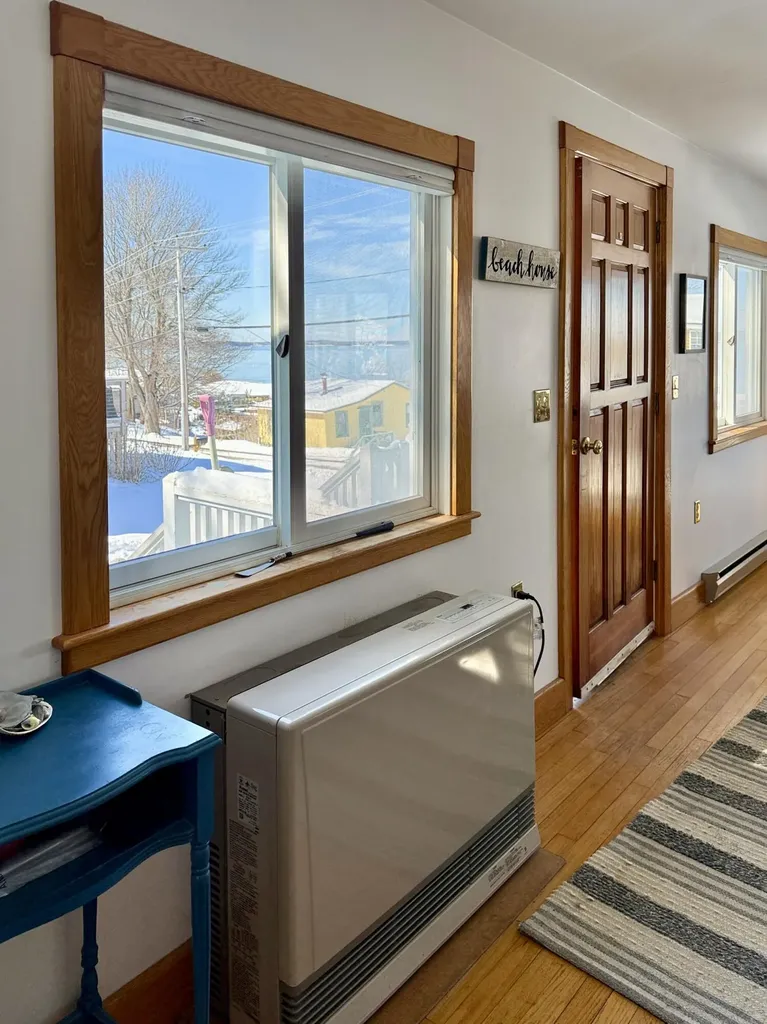 919 Island Avenue Long Island ME 04050