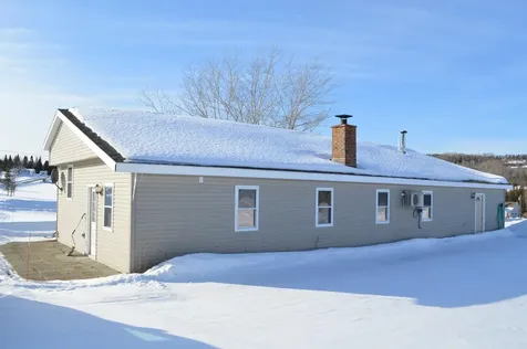 48 Thibeault Road New Canada ME 04743
