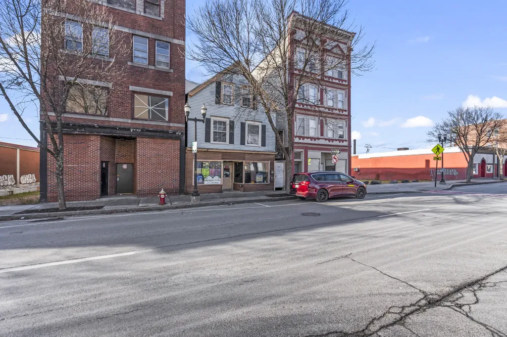 337 Lisbon Street Lewiston ME 04240