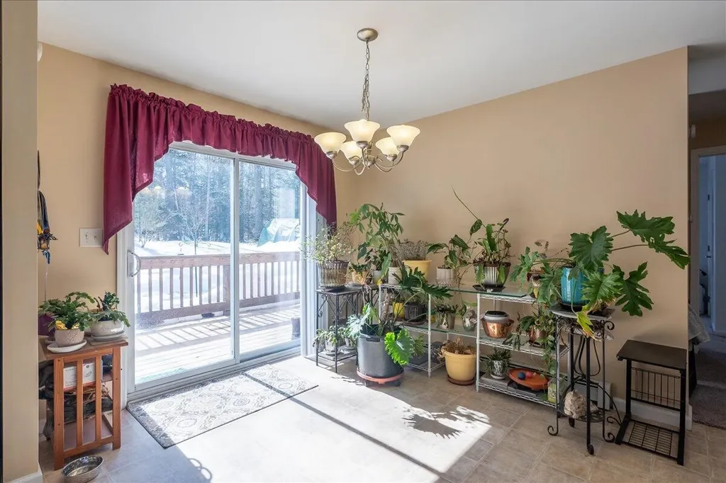 407 Waldoboro Road Friendship ME 04547