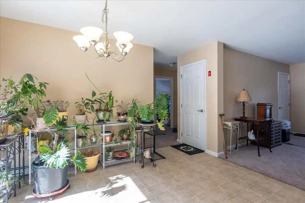 407 Waldoboro Road Friendship ME 04547