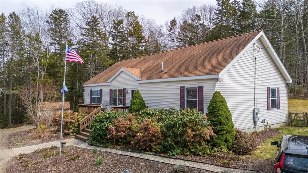 407 Waldoboro Road Friendship ME 04547