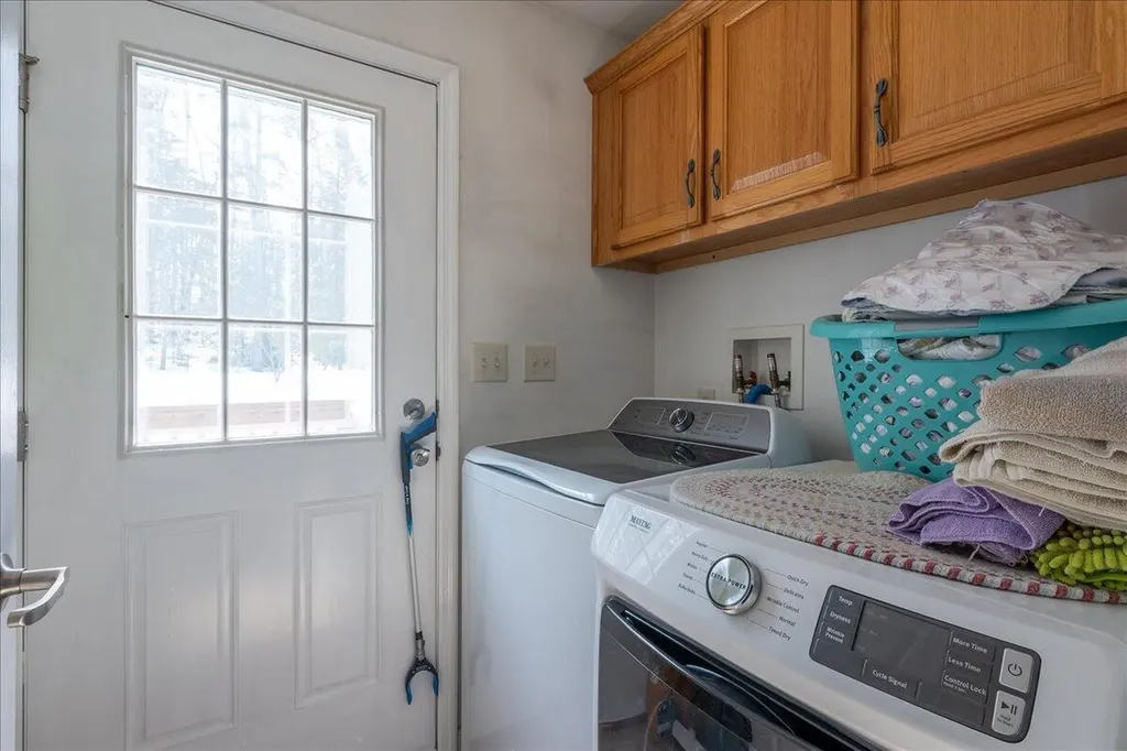 407 Waldoboro Road Friendship ME 04547