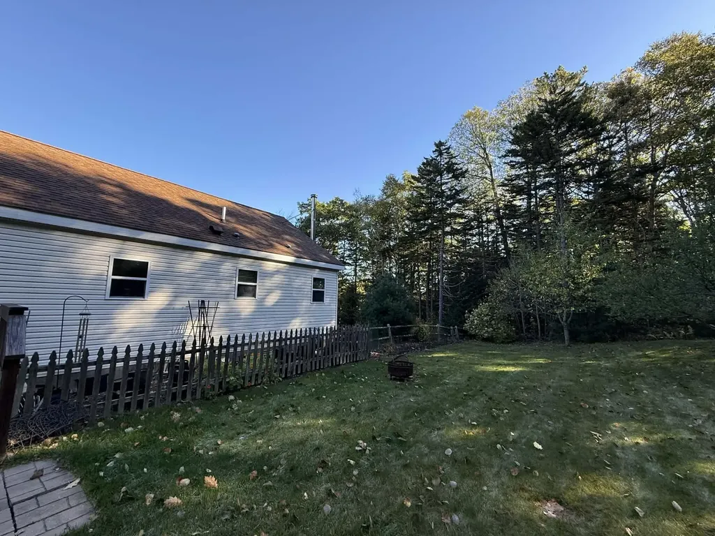 407 Waldoboro Road Friendship ME 04547