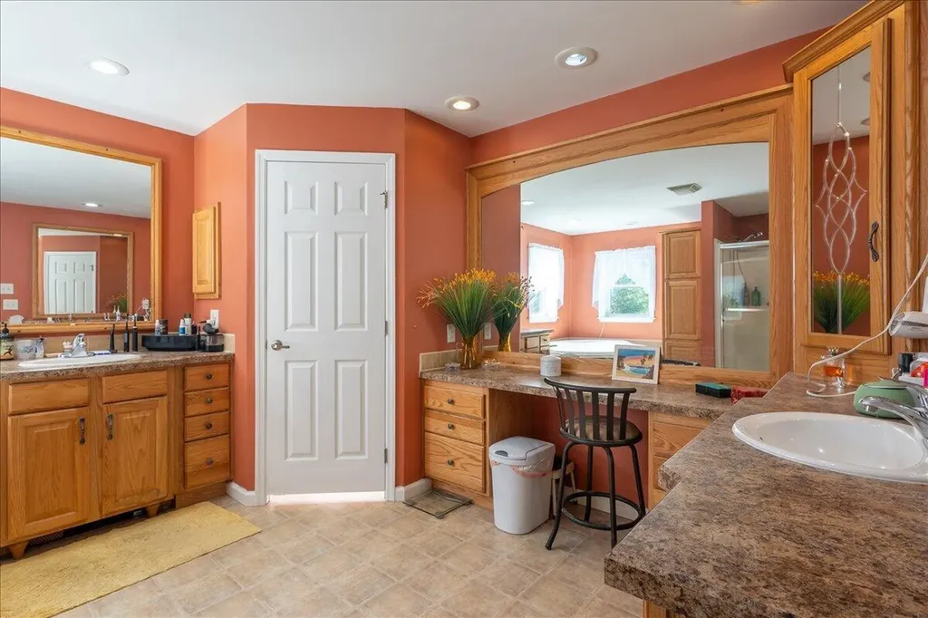 407 Waldoboro Road Friendship ME 04547
