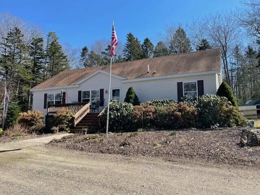 407 Waldoboro Road Friendship ME 04547