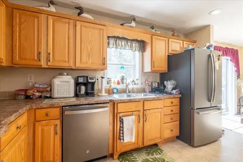 407 Waldoboro Road Friendship ME 04547