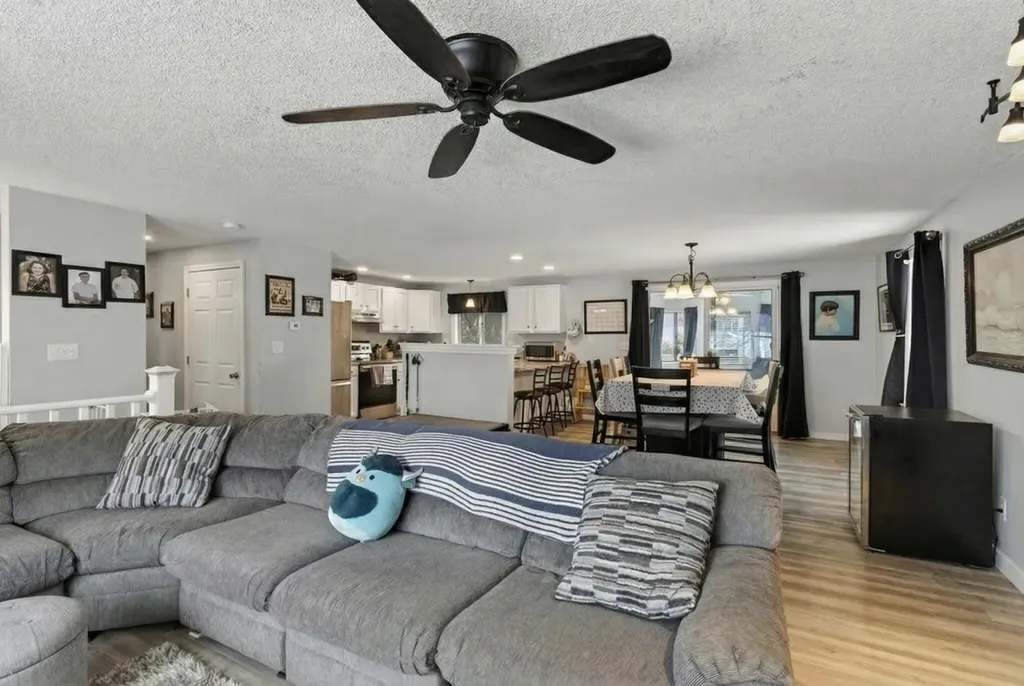 8 Arbor View Lane Scarborough ME 04074