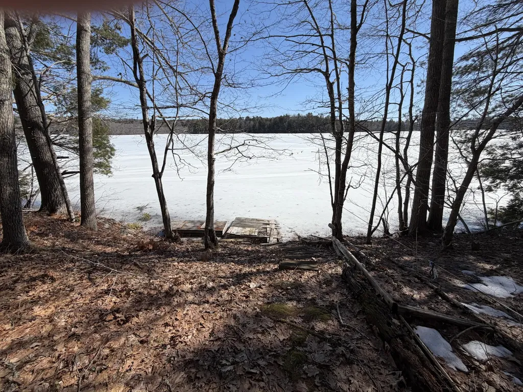 35 Old Farm Road Nobleboro ME 04555