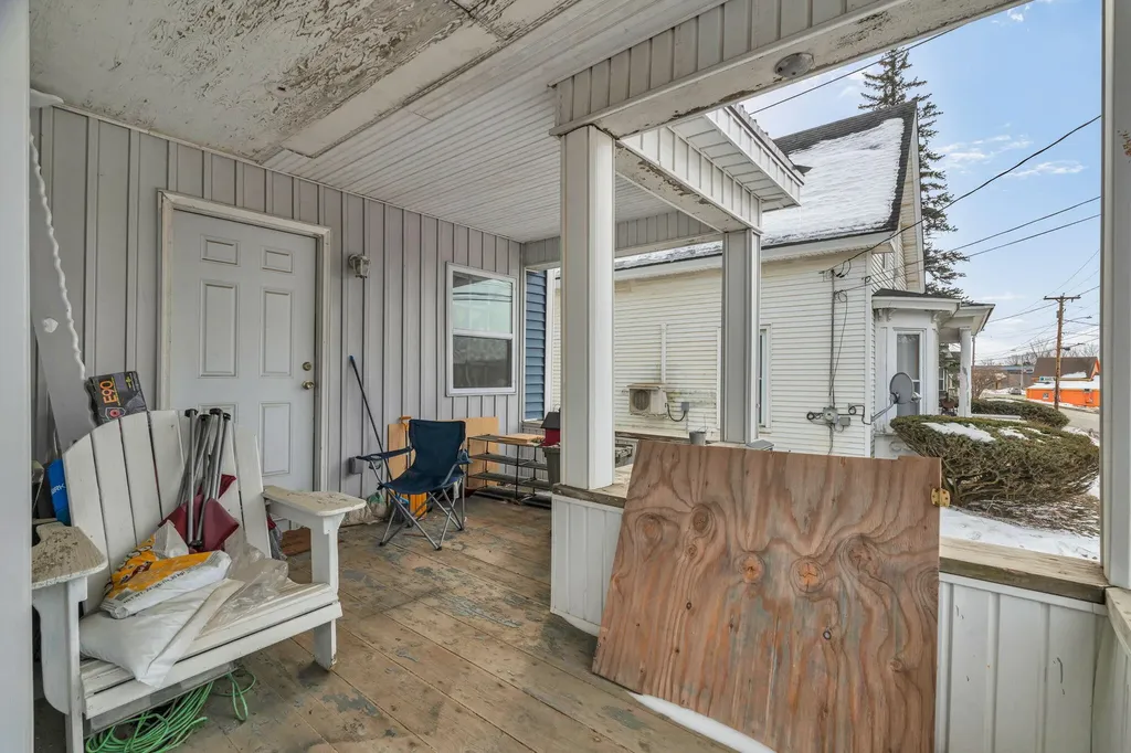 148 Spring Street Dexter ME 04930