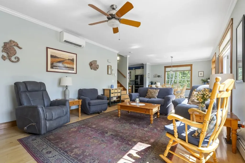 29 Wiscasset Road Boothbay ME 04537