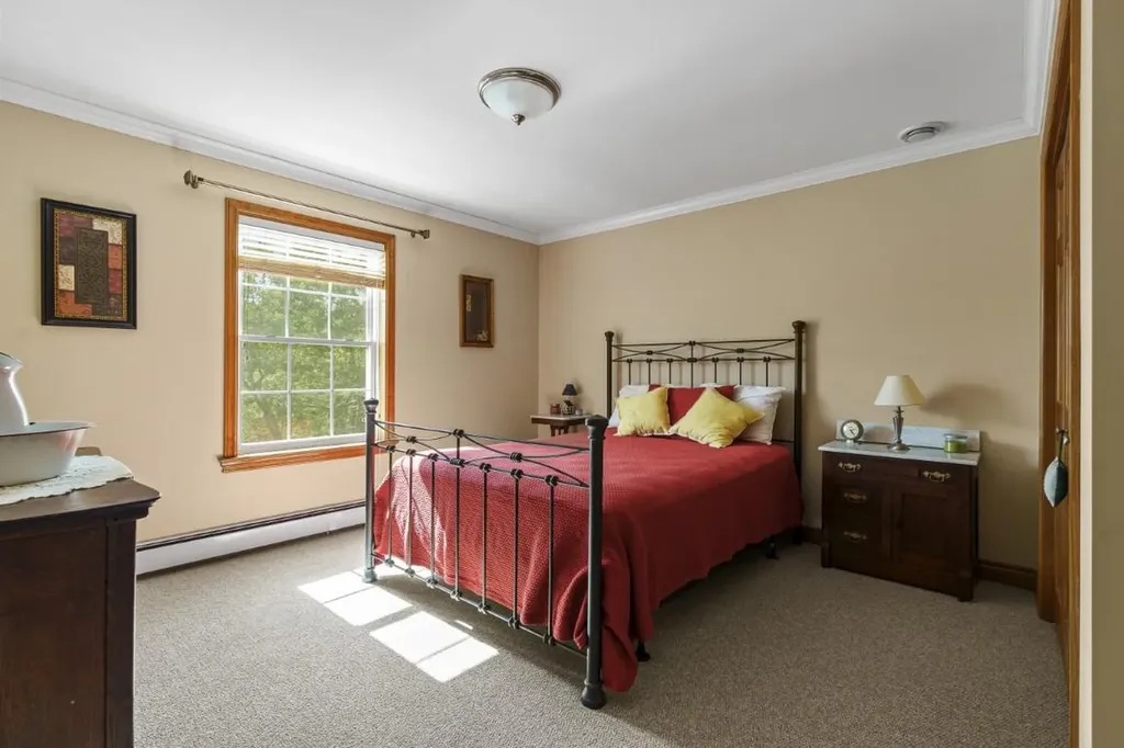 29 Wiscasset Road Boothbay ME 04537