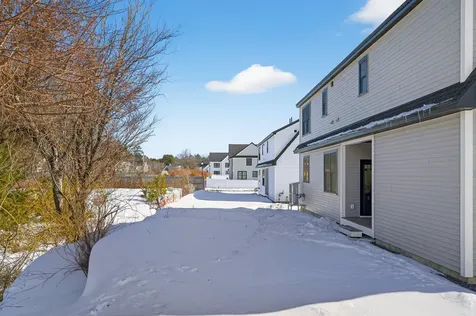 152 Owl's Nest Road Portland ME 04102