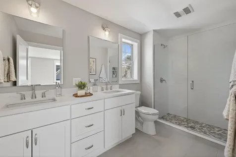 152 Owl's Nest Road Portland ME 04102