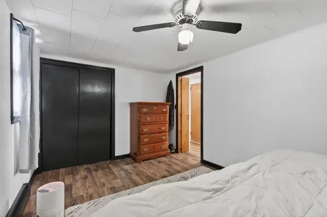 4 Thurlow Avenue Paris ME 04281