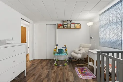 4 Thurlow Avenue Paris ME 04281