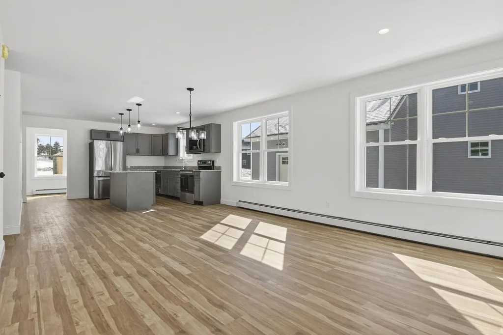 13 Feldspar Lane Cumberland ME 04021