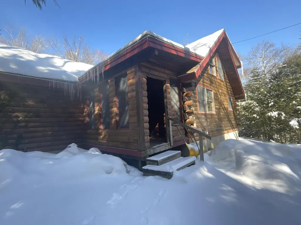 385 Greenacre Road Lincolnville ME 04849