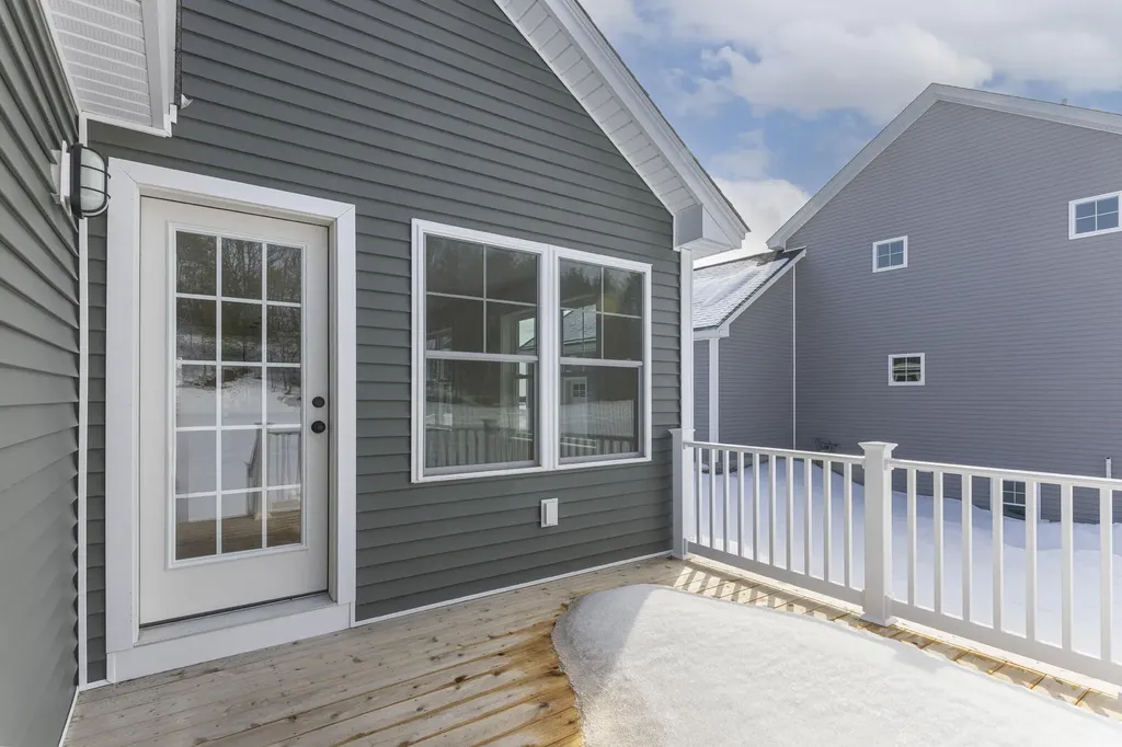 13 Feldspar Lane Cumberland ME 04021