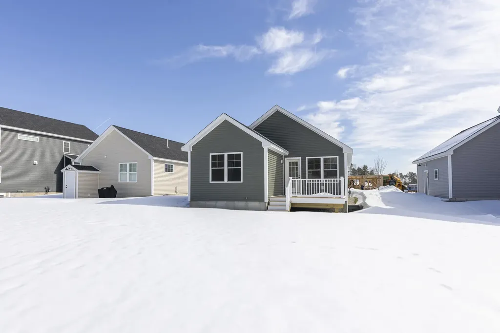 13 Feldspar Lane Cumberland ME 04021